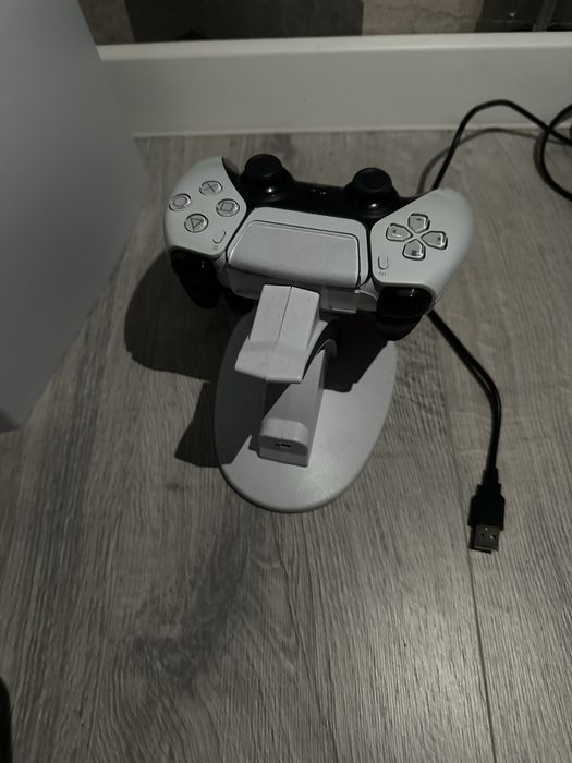 Sony playstation 5 два джойстика