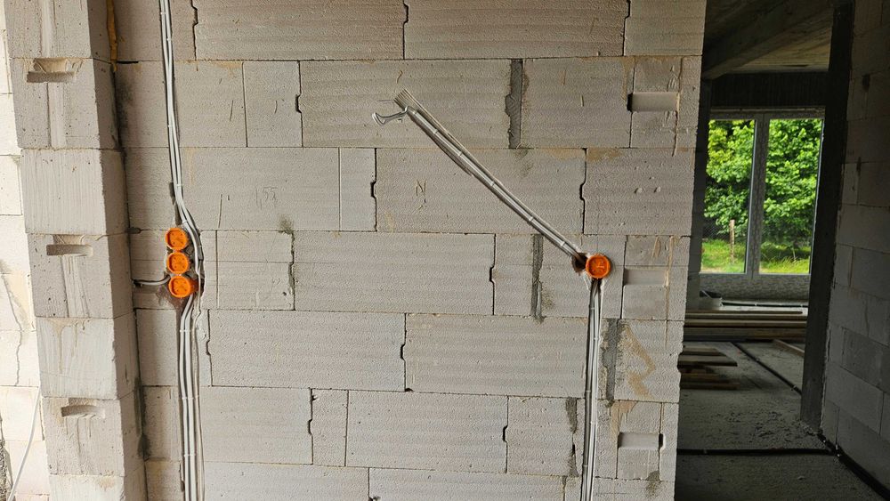 Elektryk, usługi elektryczne, montaż instalacji elektrycznych,