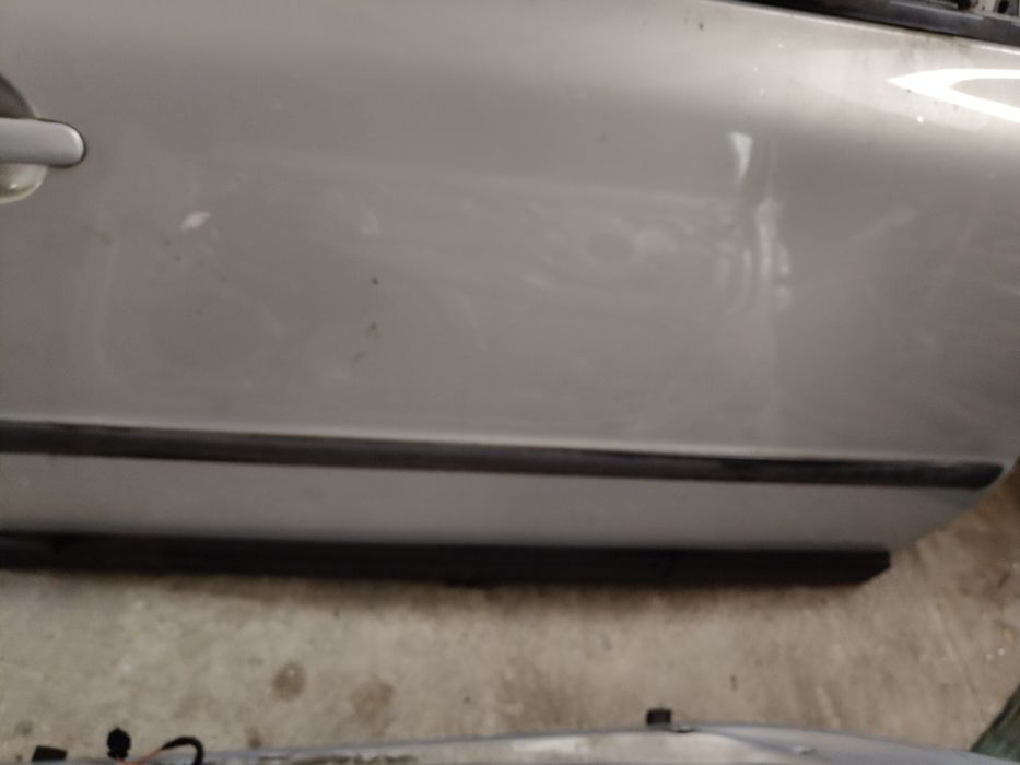 Prawe drzwi przód volkswagen passat B5 lb7z szyba silniczek