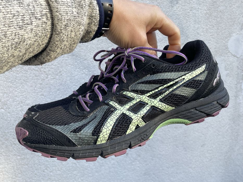 Женские кроссовки 42.5р Asics Gel Fuji Racer T268N беговые