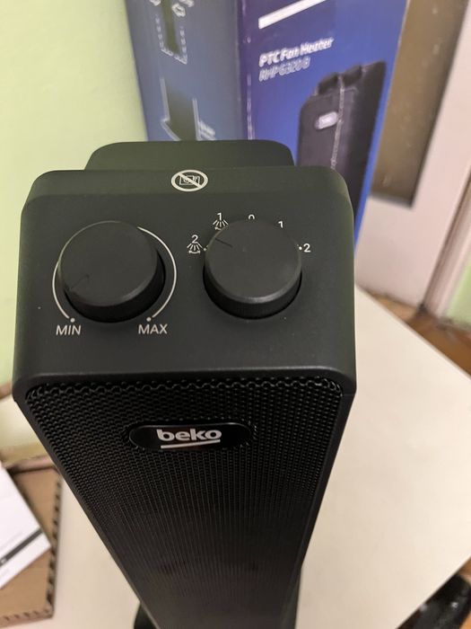 BEKO Grzejnik wieżowy RHP6320B, moc 2000W,
