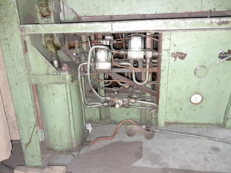 Листогиб ППГ-1250 з поворотною балкою 1250х3