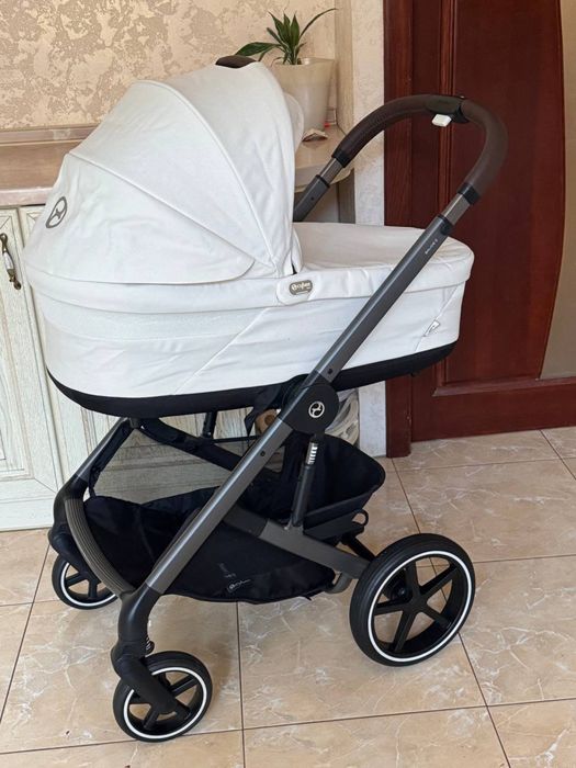 2025 року Cybex balos S Lux 2в1 молочна