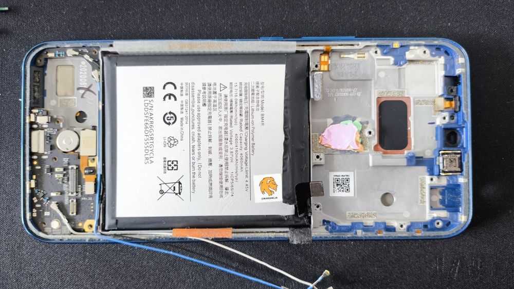 Xiaomi Mi 10 lite, wyświetlacz