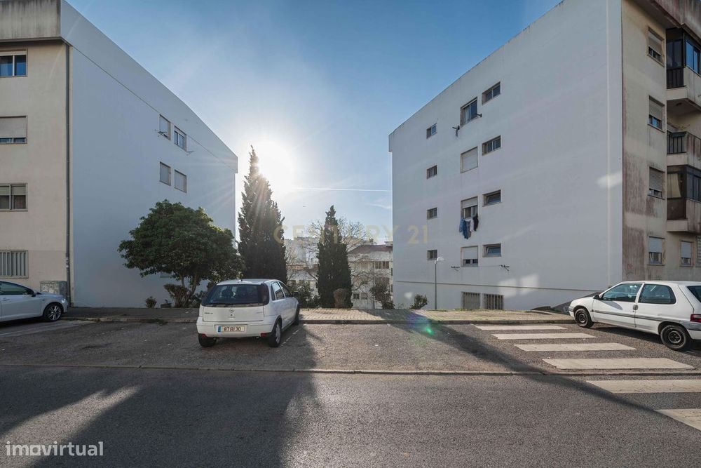 Loja Comercial | Restaurante | Centro Queluz | Pendão | Venda