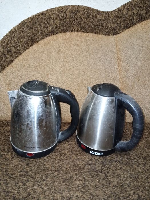 Електрочайник металевий