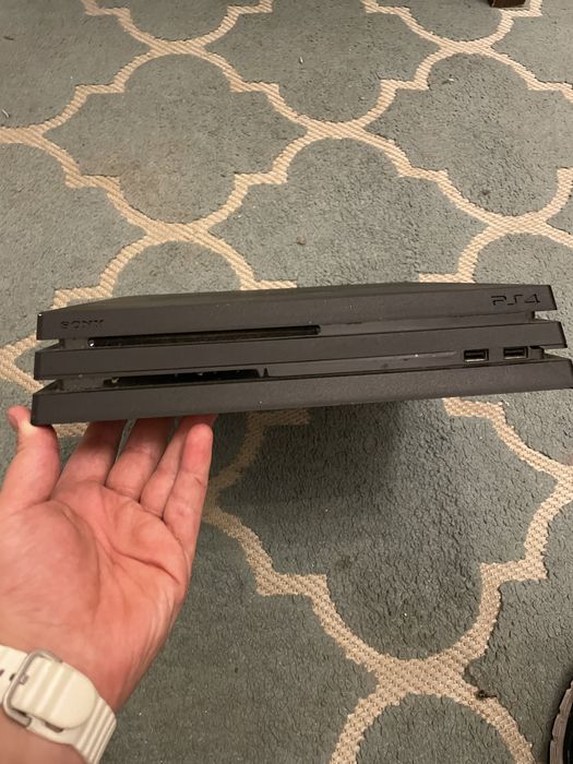 Playstation 4 Pro 1TB