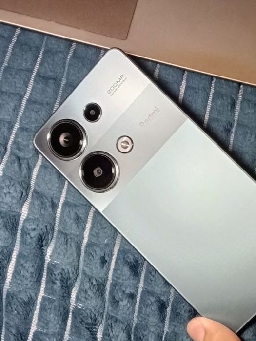 Xiaomi Redmi note 13 pro