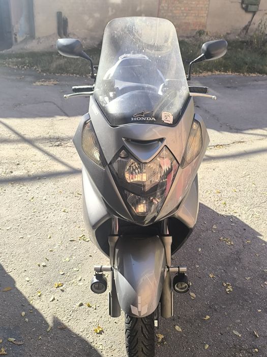 Продам максі-скутер Honda Silver Wing 600