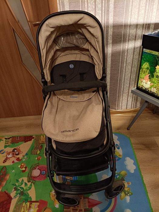 Продам коляску 2в1 трансформер