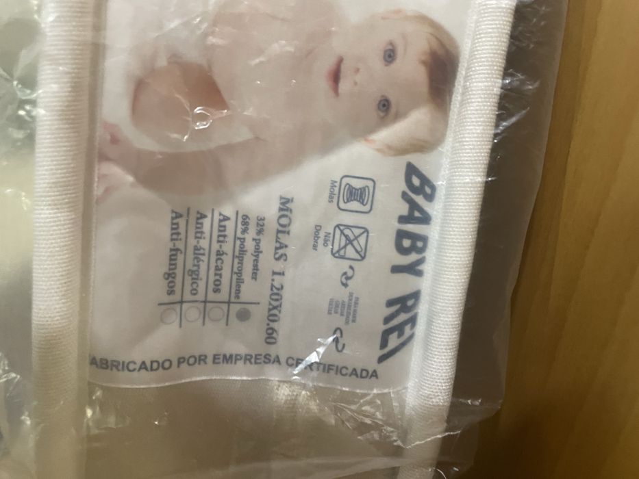 Colchao de bebe praticamete novo
