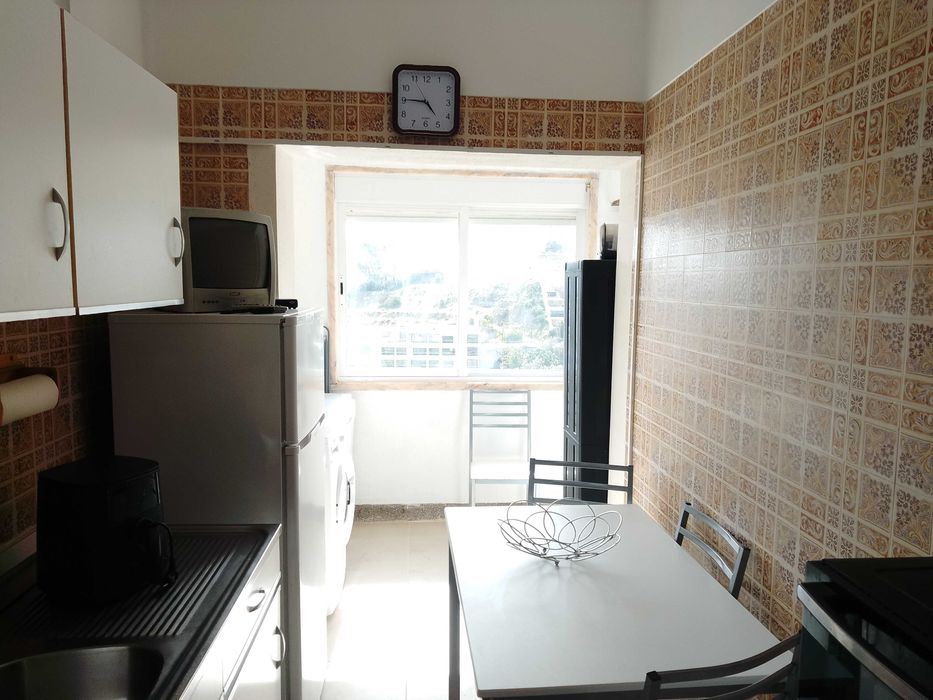 Alugo Quarto em Sesimbra