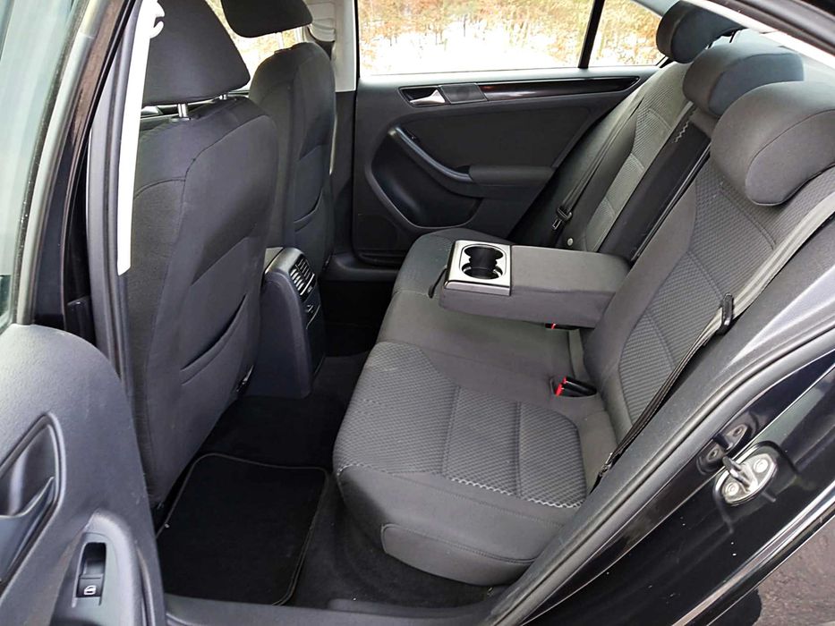 Vw Jetta!1.6 TDI!PDC!KLIMA! Alu! Navi!