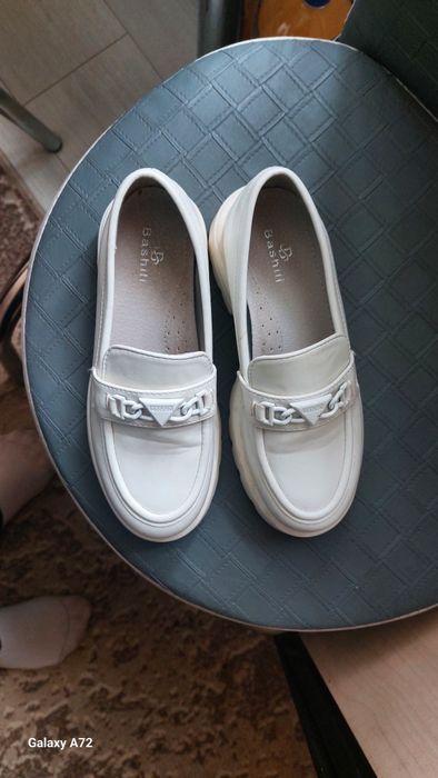 33 розмір туфлі для дівчинки