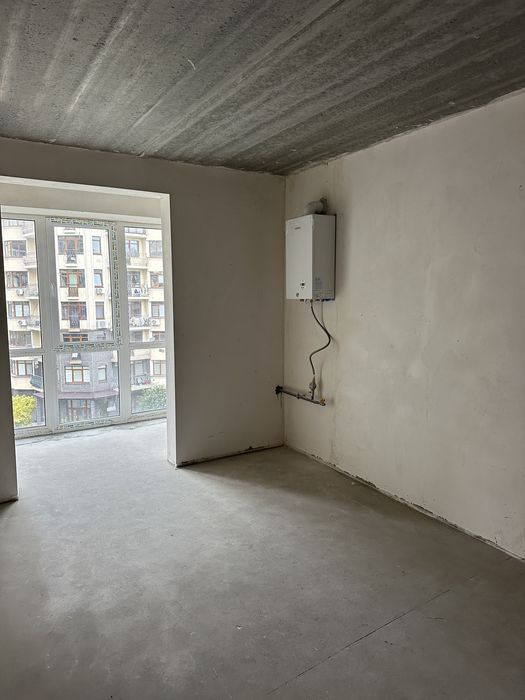 Готова  1 кімнатна квартира з заселеному ЖК Бургундія 1