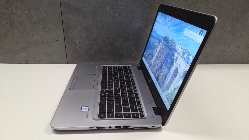 Cienki HP EliteBook 840 i5 6200U ram 8GB dysk 256SSD Laptop Windows 11