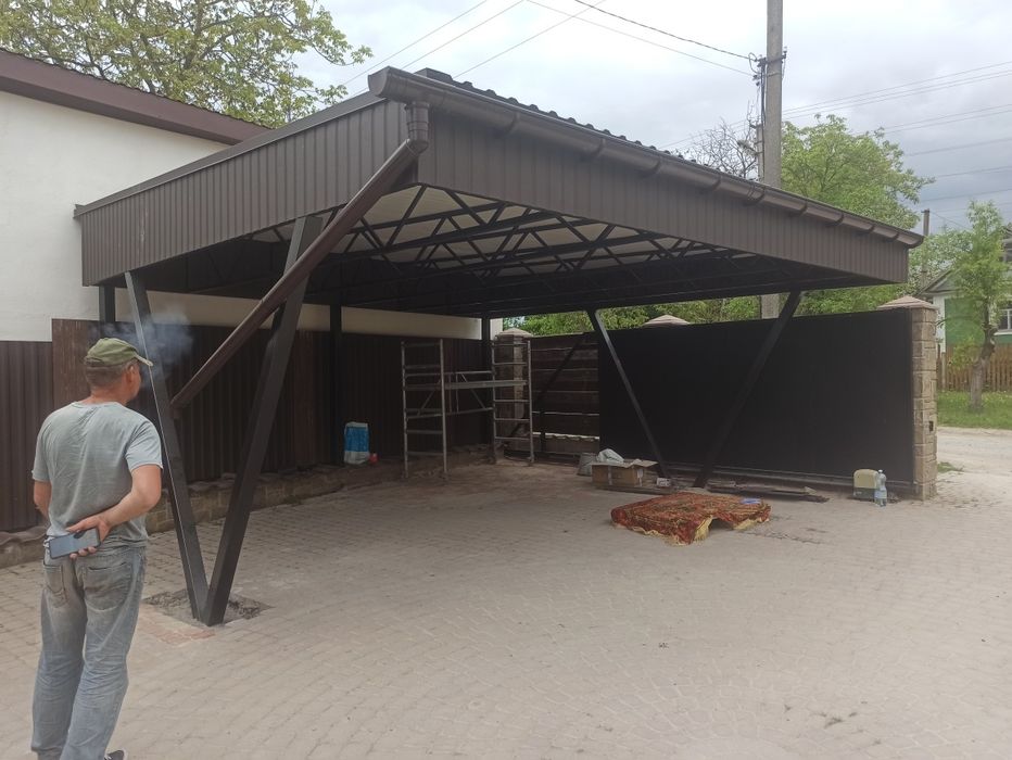 Балкони та лоджії під ключ.