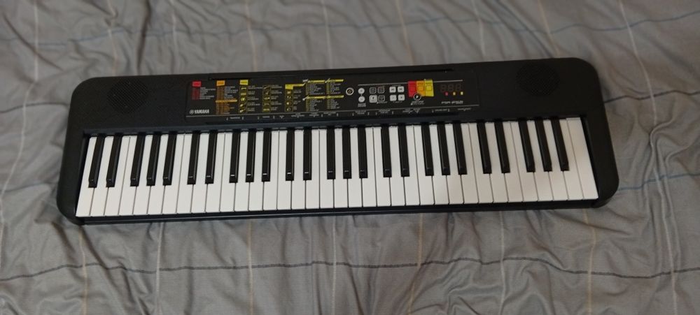 Синтезатор Yamaha PSR-F52 (Повний комплект, Ідеальний стан)