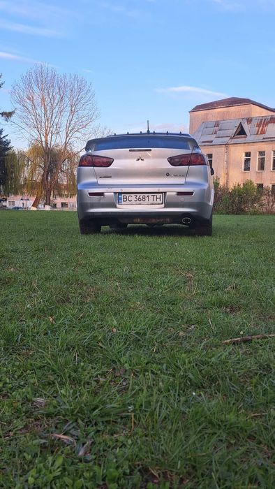 Міцубісі ланцер 10