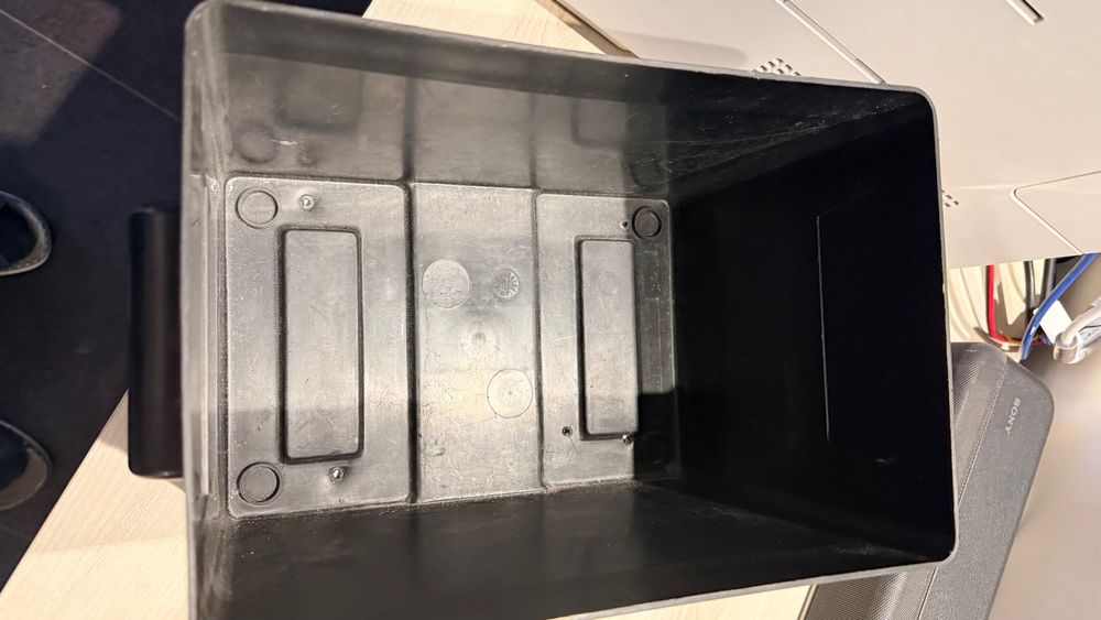 Obudowa akumulatora do łodzi