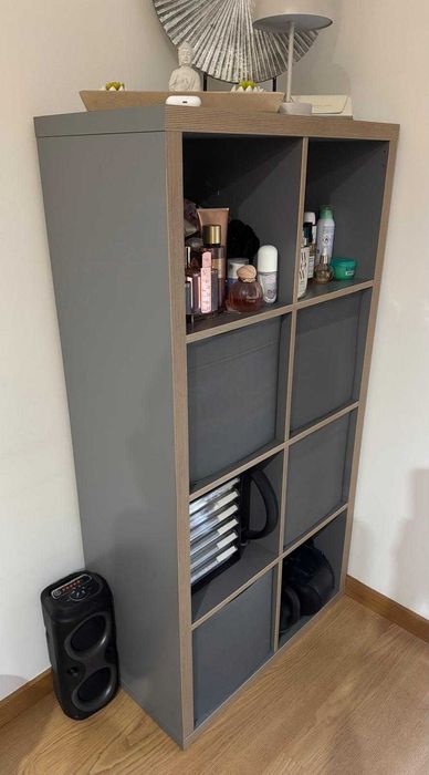 Estante gama KALLAX cinza IKEA