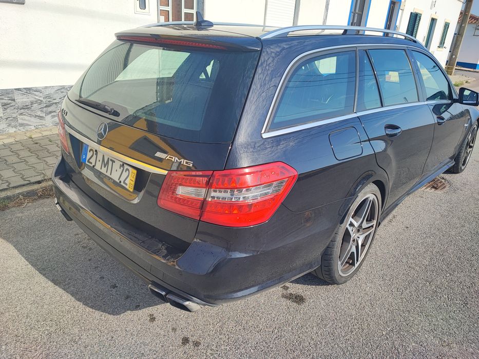 Mercedes E63 AMG 5.5 V8 biturbo 525cv