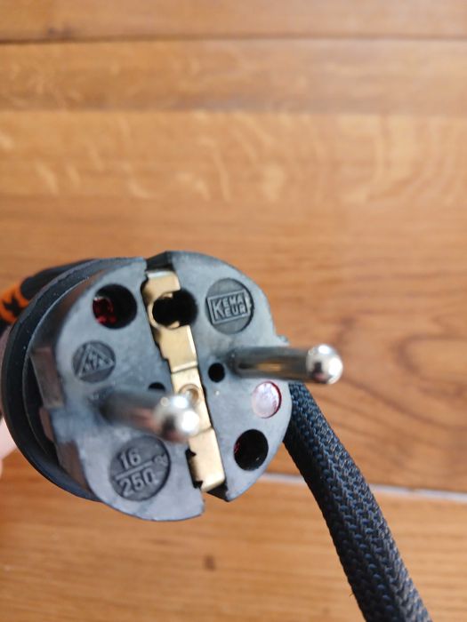 Vovox Initio power 1m Мережевий кабель