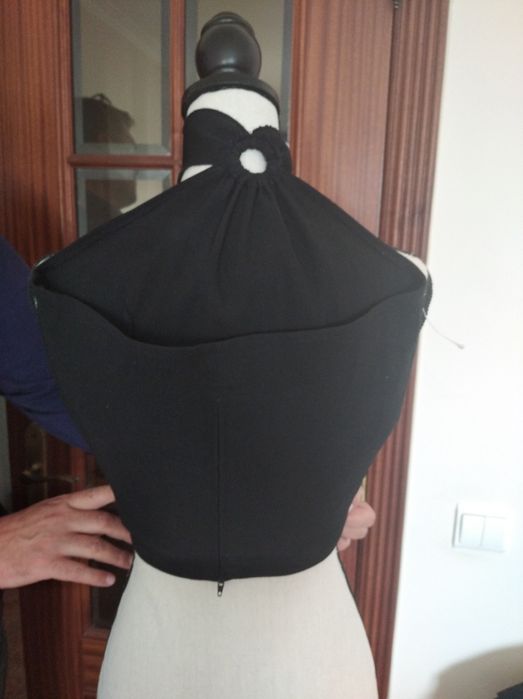 Top preto tamanho 40