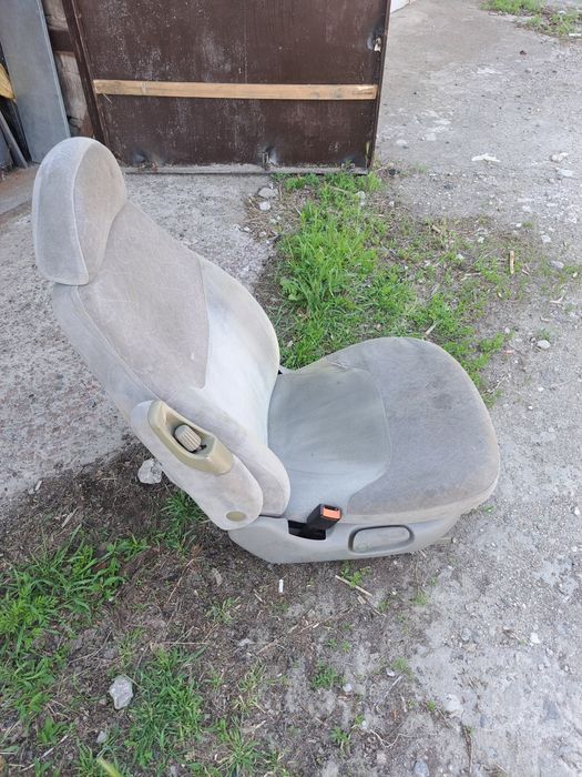 Продам водительское автокресло