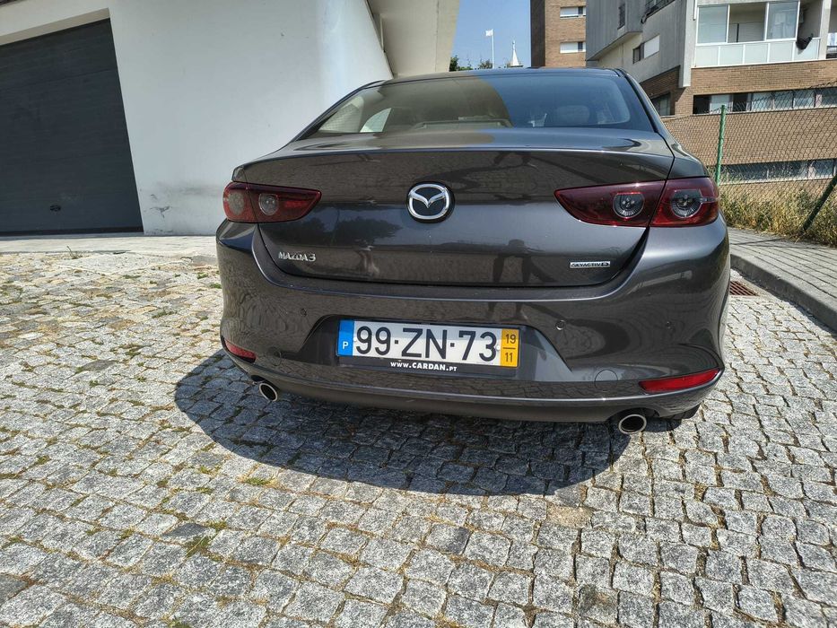 Mazda 3 2019 Sedan 1.8 Skyactiv-D Evolve para venda