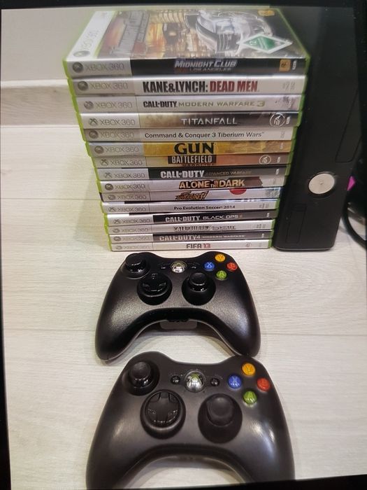 Xbox 360 slim 250gb   + 2xpad +15xgry