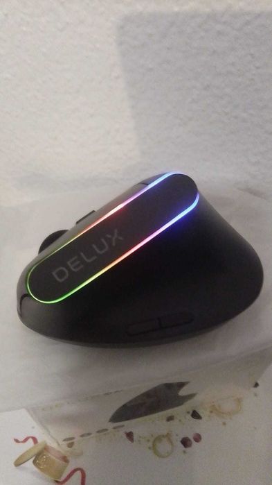 Rato Vertical Ergonómico Delux M618C Preto - Novo!!