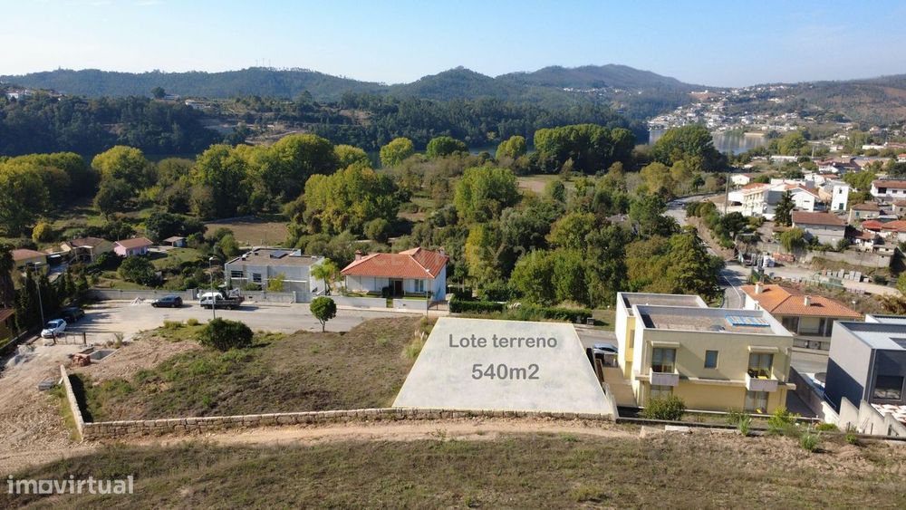 Excelente Lote de Terreno junto ao rio Douro, Melres, Gondomar