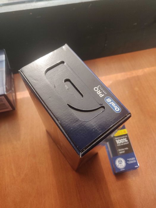 Escova de dentes eletrica (SELADA)