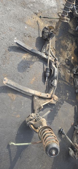 Sanki zwrotnica mcperson amortyzator  Opel Vectra A 1994r