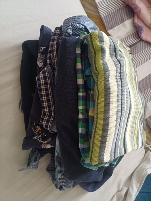 Pakiet męskich ubrań M-XL, swetry, koszule w kratę, koszulki
