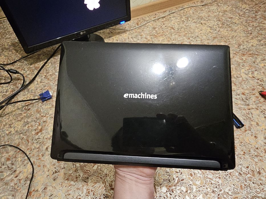 Під Ремонт Нетбук Acer Emachines 355 Series PAV70 Битий Екран