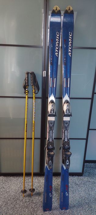 Narty I kijki Atomic 180 cm