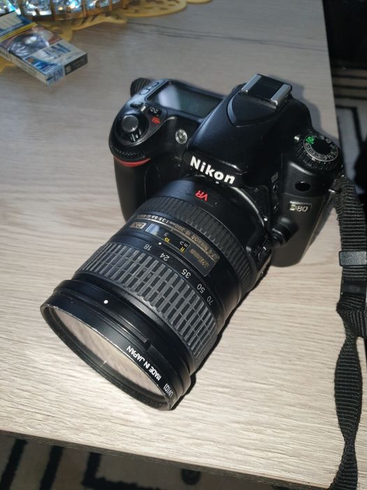 Aparat Nikon D80