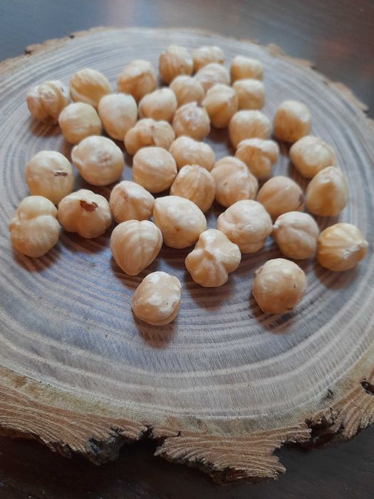 Фундук бланшированный