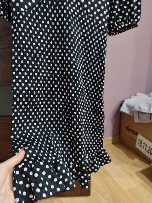 Dziewczęca letnia sukienka w kropki