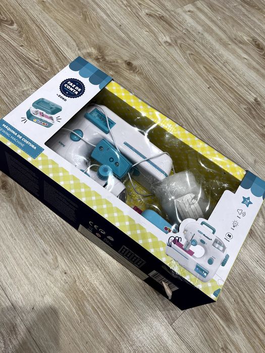 Maquina de Costura para Crianças | Sewing Machine by Zoko