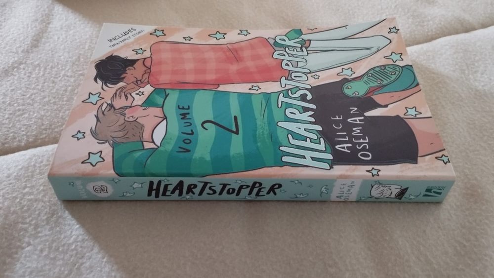 "Heartstopper: volume 2" em inglês