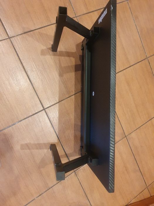 Podstawka pod komputer laptop czarna Jysk