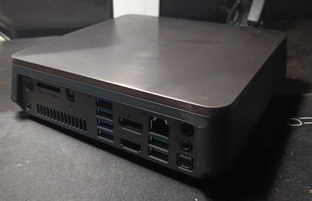 Torre PC Desktop Asus VM65N i5