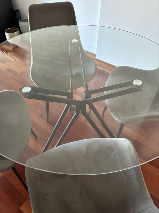 Mesa de Jantar AREA – Vidro Temperado Redondo 110 cm