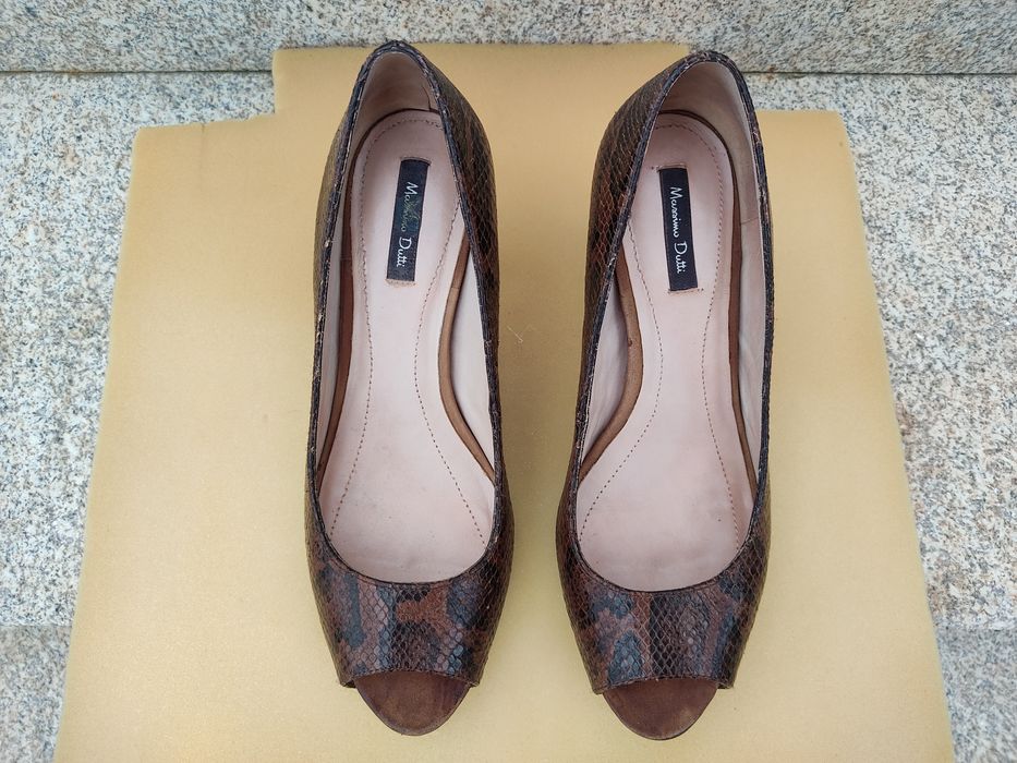 Sapatos em pele, Massimo Dutti