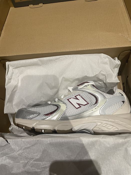 New Balance 530 Burgundy