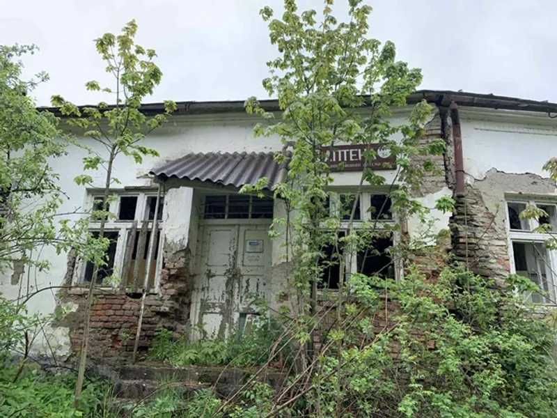 ПРОДАЖ - Нежитлове приміщення, загальною площею 169,7 кв.м. с. Ізки