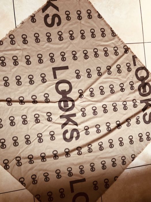 Wolfgang Joop szal chusta